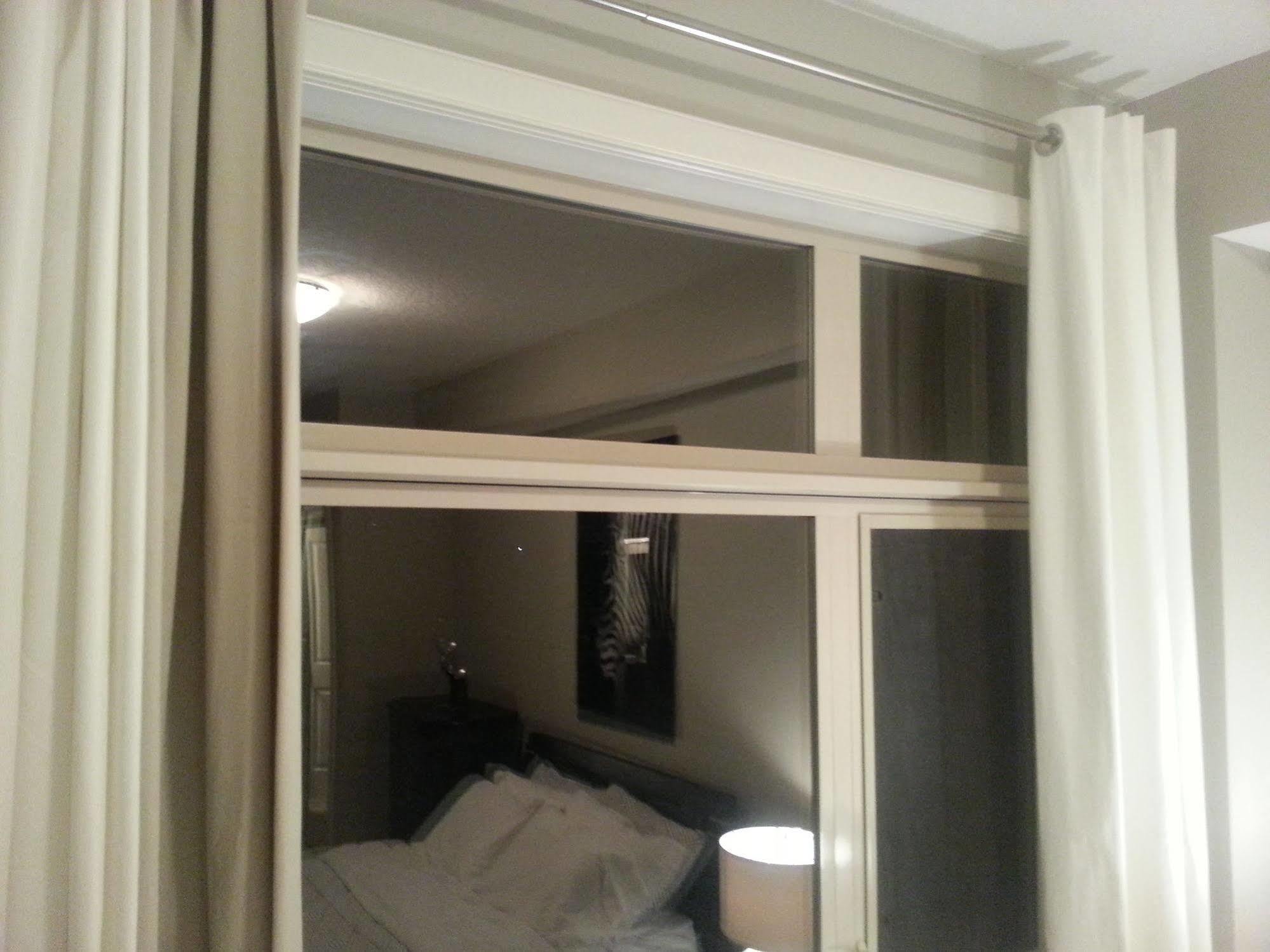 Pinnacle Inn & Suites Aspen YYC Eksteriør billede